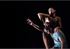 Khỏa thân trong vở múa từ góc nhìn của biên đạo và diễn viên múa