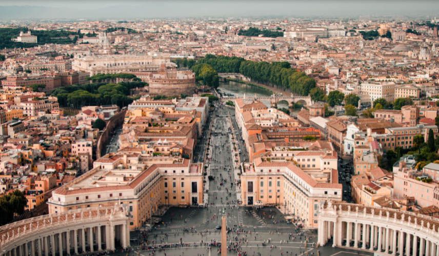 Quốc gia nhỏ nhất thế giới nhưng luôn thu hút du khách nhờ những điều này - 3