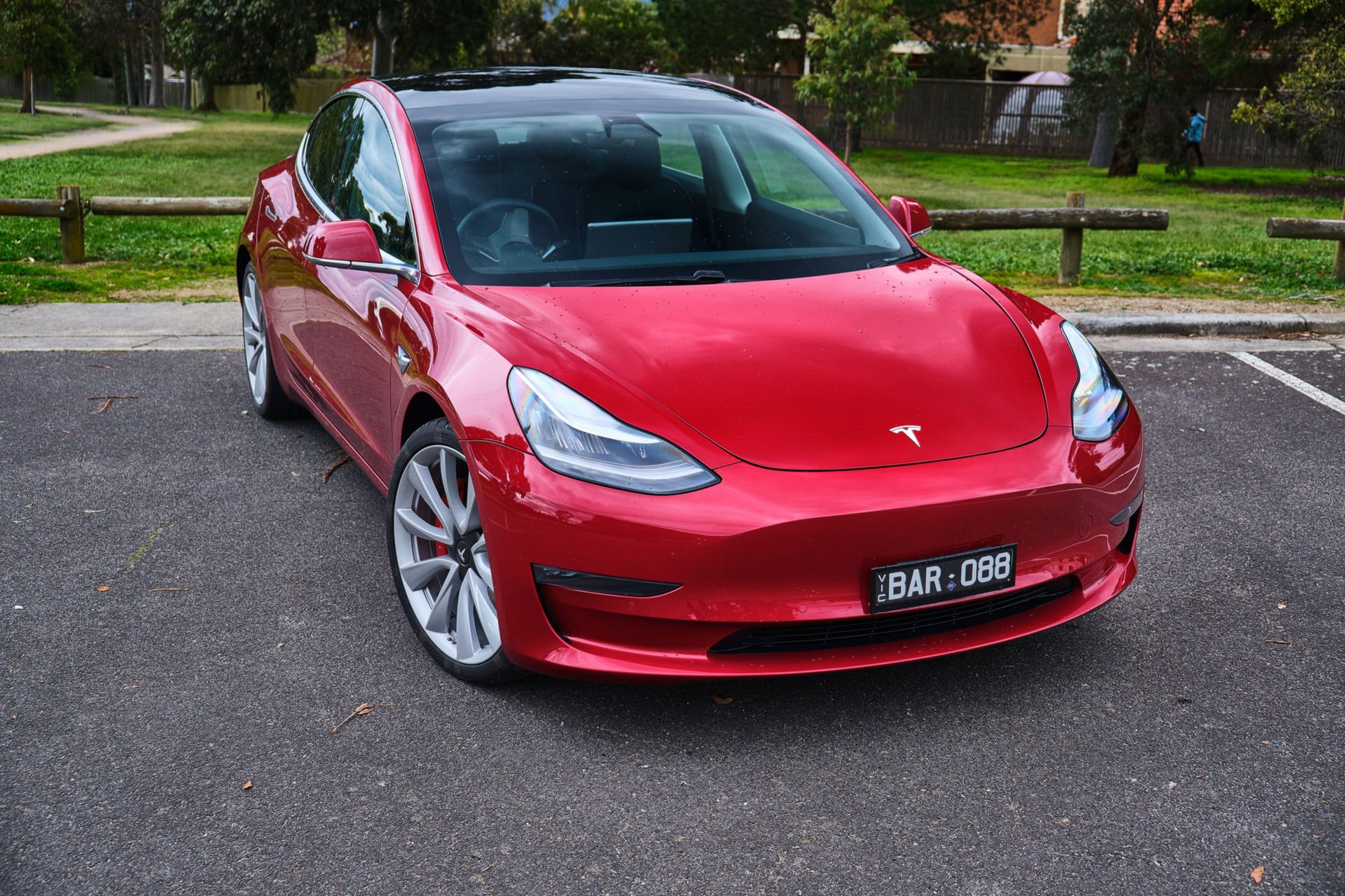 Doanh số của Tesla Model 3 