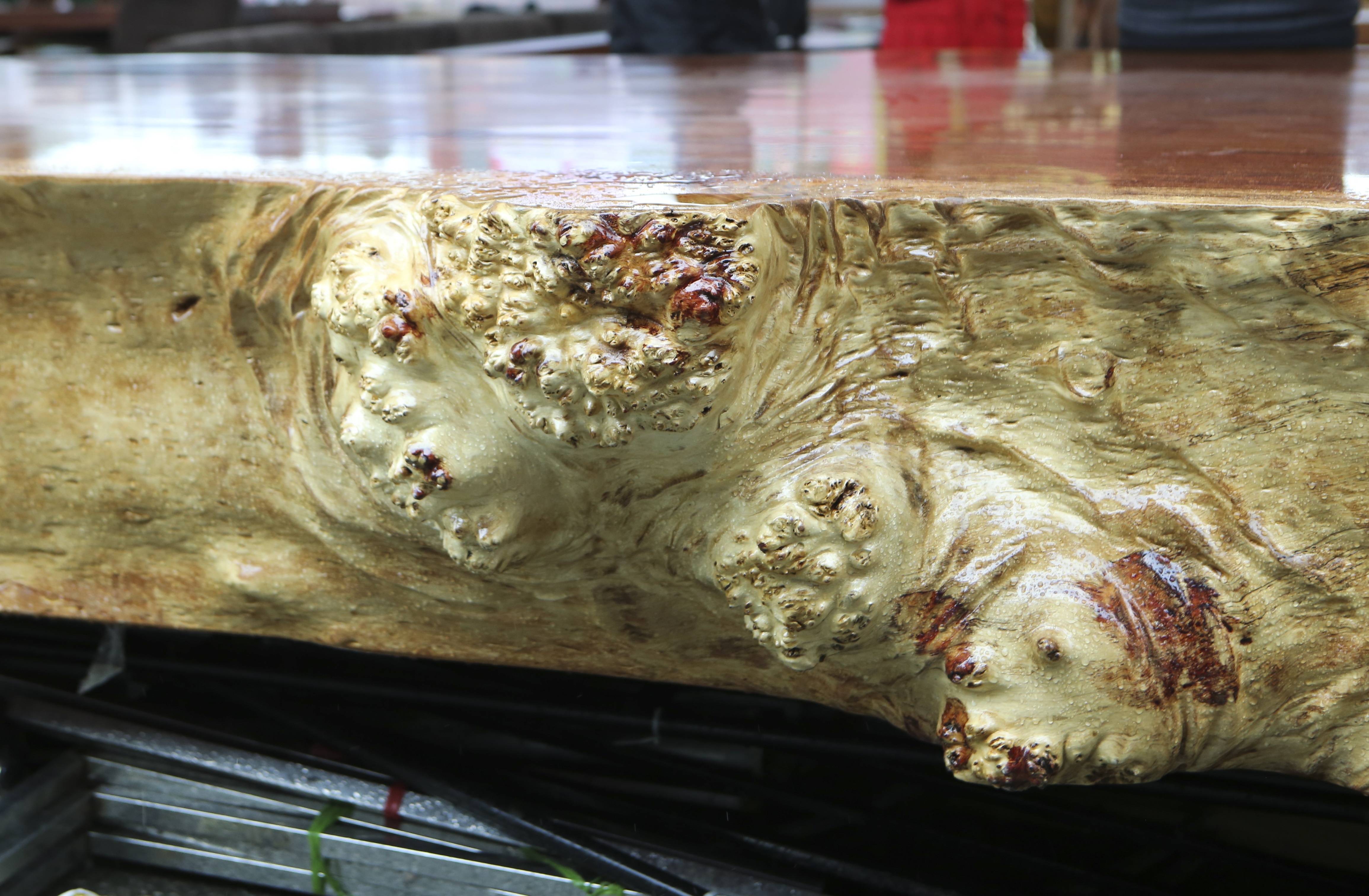 Chiêm ngưỡng những chiếc phản làm bằng gỗ cẩm giá hơn 2 tỷ đồng - 8