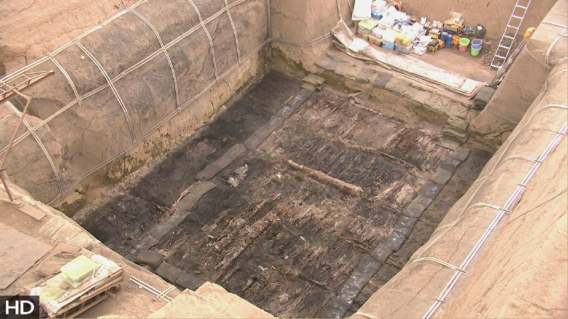 Tìm thấy tượng lạc đà bằng vàng nguyên khối gần lăng mộ Tần Thủy Hoàng - 3