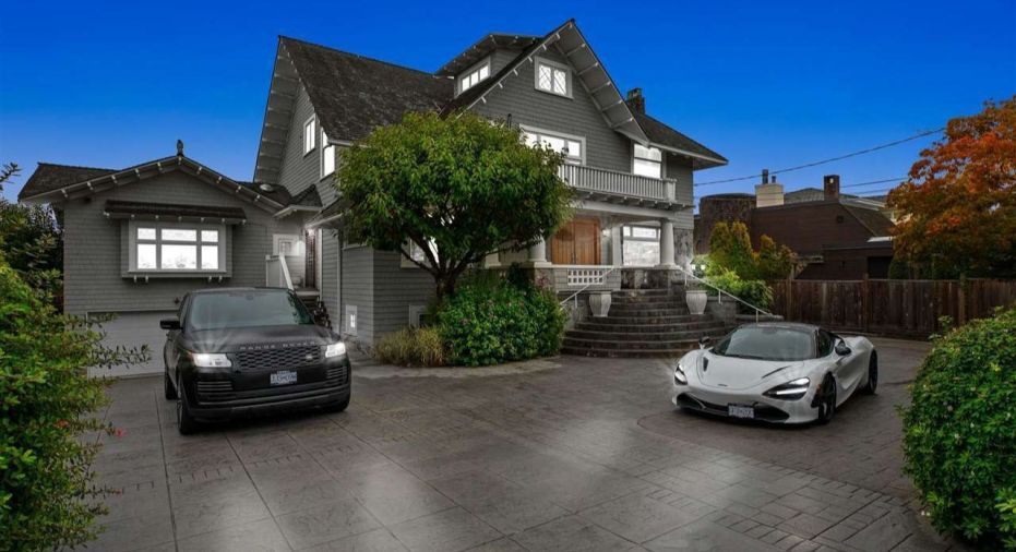 Vừa ra ở riêng, vợ chồng Hoàng tử Harry tính mua biệt thự 27 triệu USD ở Canada - 2