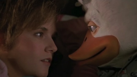 Những cảnh nóng kỳ cục trên phim - 4