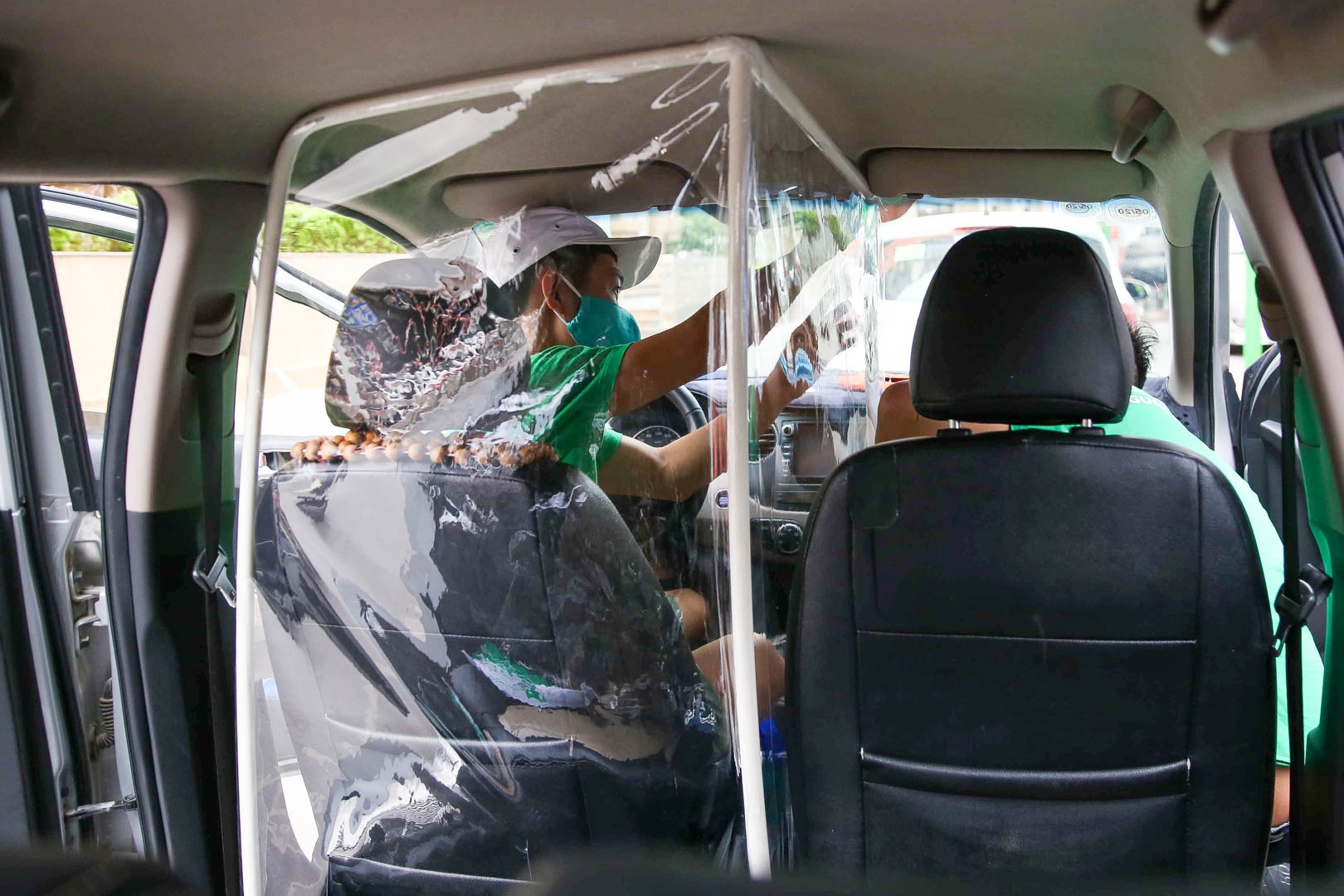 Chiêu độc của cánh lái xe taxi trong thời dịch Covid-19 - 10