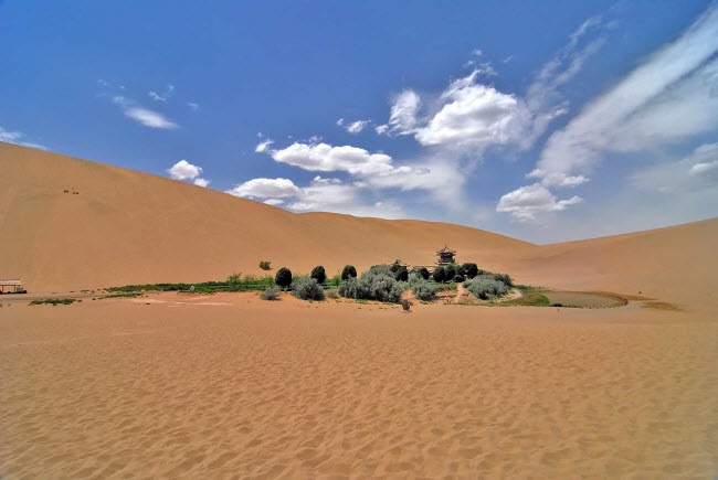 Bên trong ốc đảo 2.000 năm tuổi giữa sa mạc ở Trung Quốc - 6