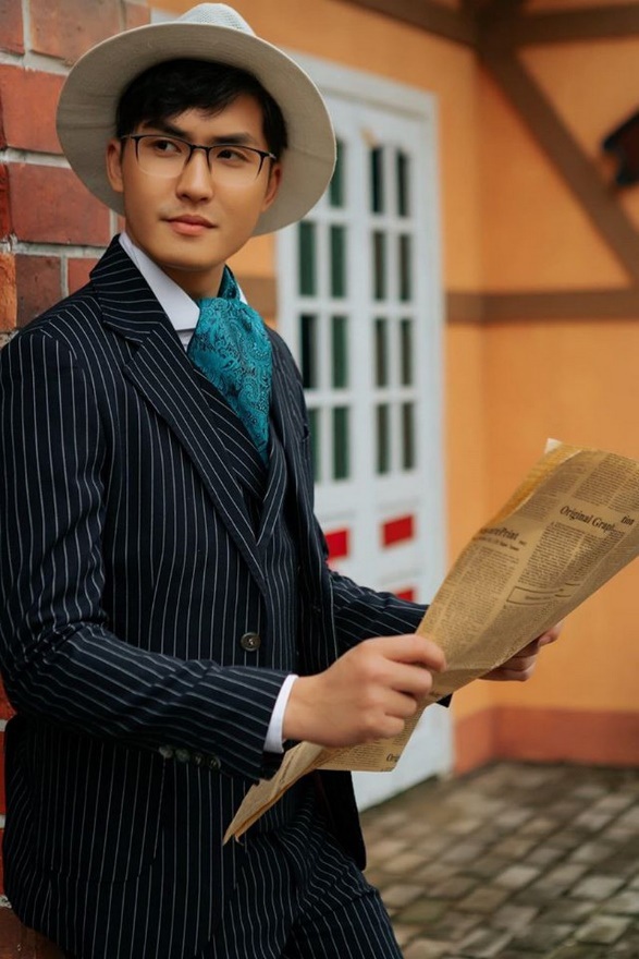 Thầy giáo khó tính nhưng đẹp trai như tài tử điện ảnh gây sốt - 6