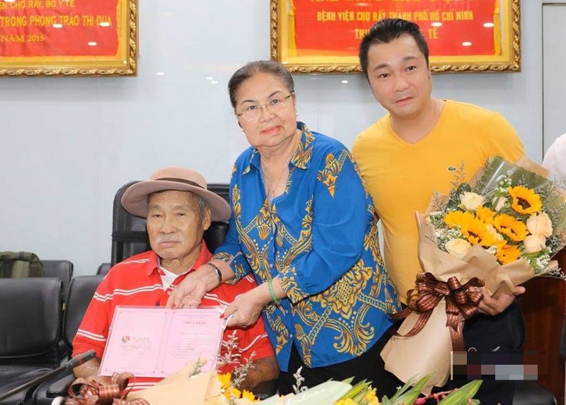 Lý Hùng: “Tôi từng khốn khổ vì bị hiểu lầm đã có con với Diễm Hương” - 1