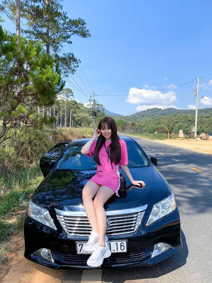 Bạn gái mới của Quang Hải là du học sinh sành điệu - 10