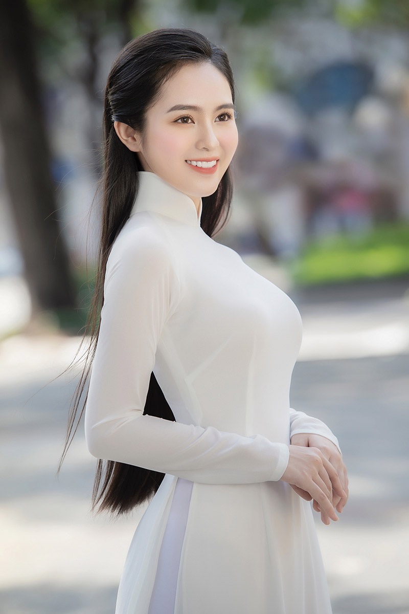 Hoa khôi ĐH Tôn Đức Thắng xinh đẹp, sở hữu cái tên đặc biệt - 3