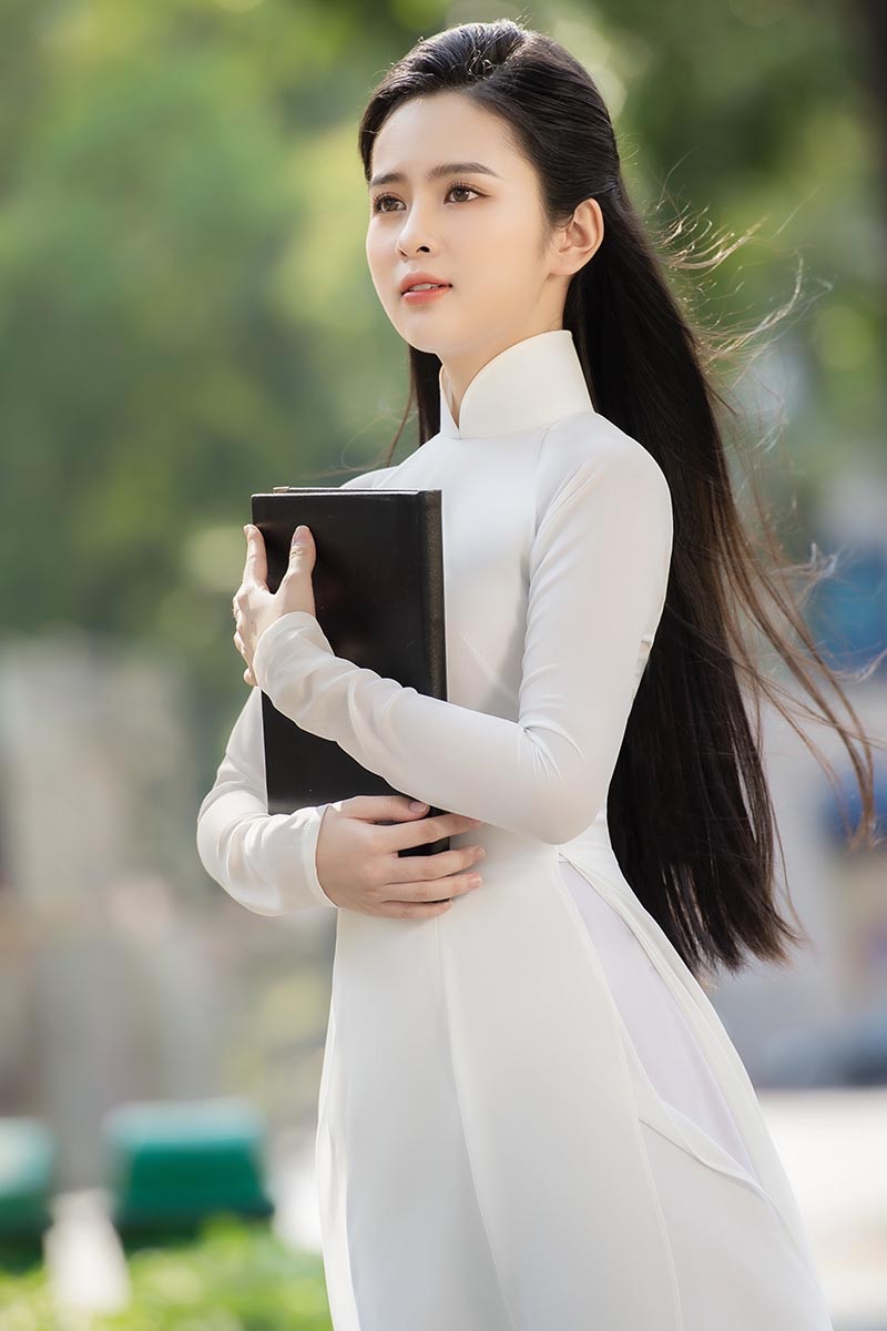 Hoa khôi ĐH Tôn Đức Thắng xinh đẹp, sở hữu cái tên đặc biệt - 7