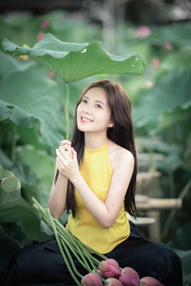 Thiếu nữ Hà thành dịu dàng khoe sắc bên hoa sen - 4
