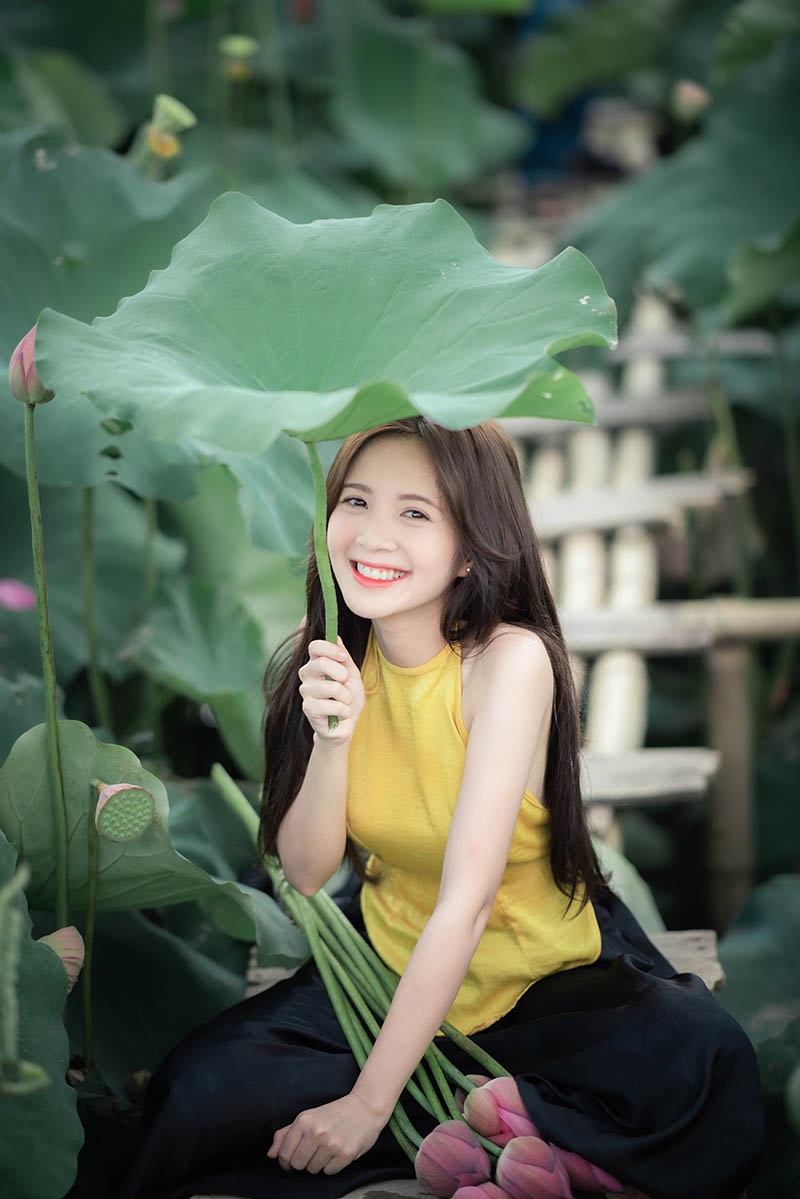 Thiếu nữ Hà thành dịu dàng khoe sắc bên hoa sen - 5
