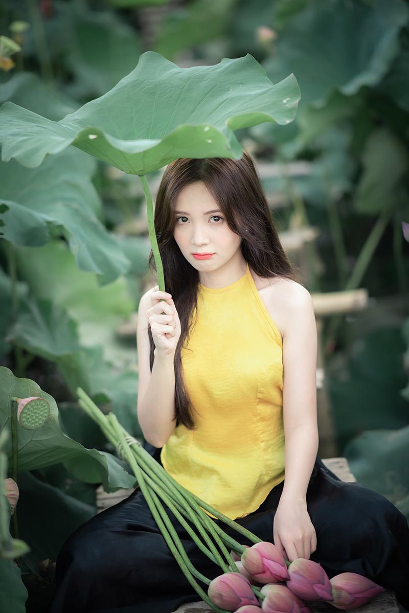 Thiếu nữ Hà thành dịu dàng khoe sắc bên hoa sen - 10