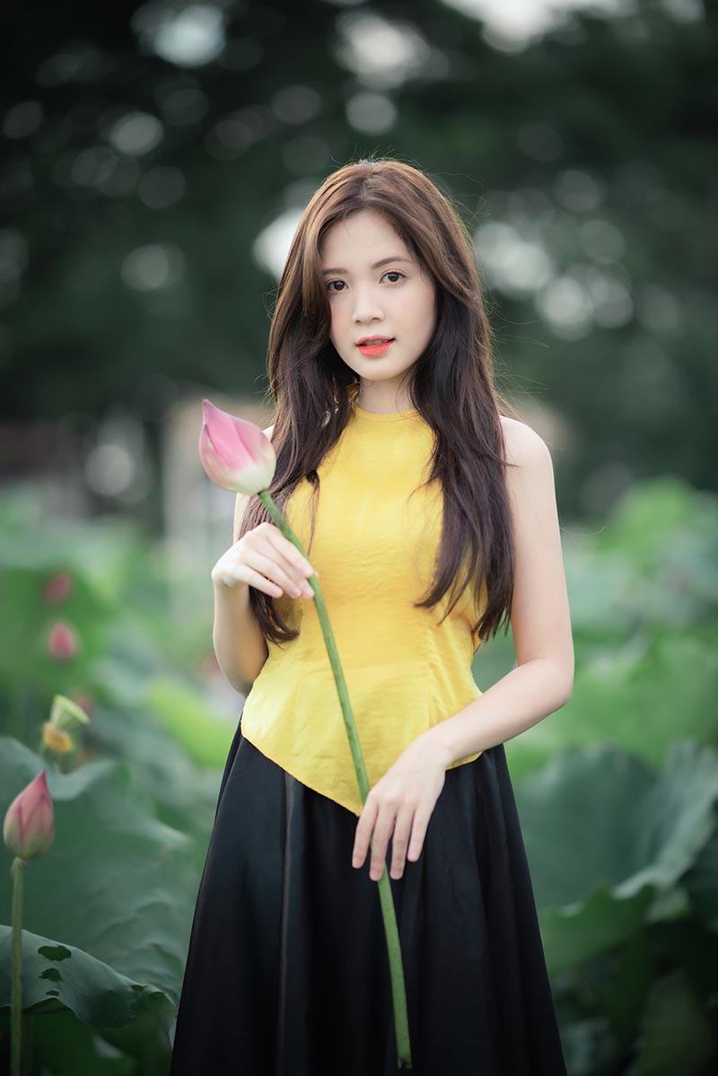 Thiếu nữ Hà thành dịu dàng khoe sắc bên hoa sen - 11