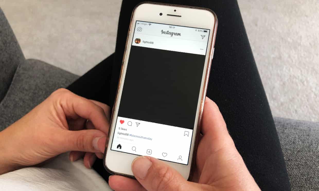 Facebook, Instagram tràn ngập màu đen trong ngày “Blackout Tuesday” - 2