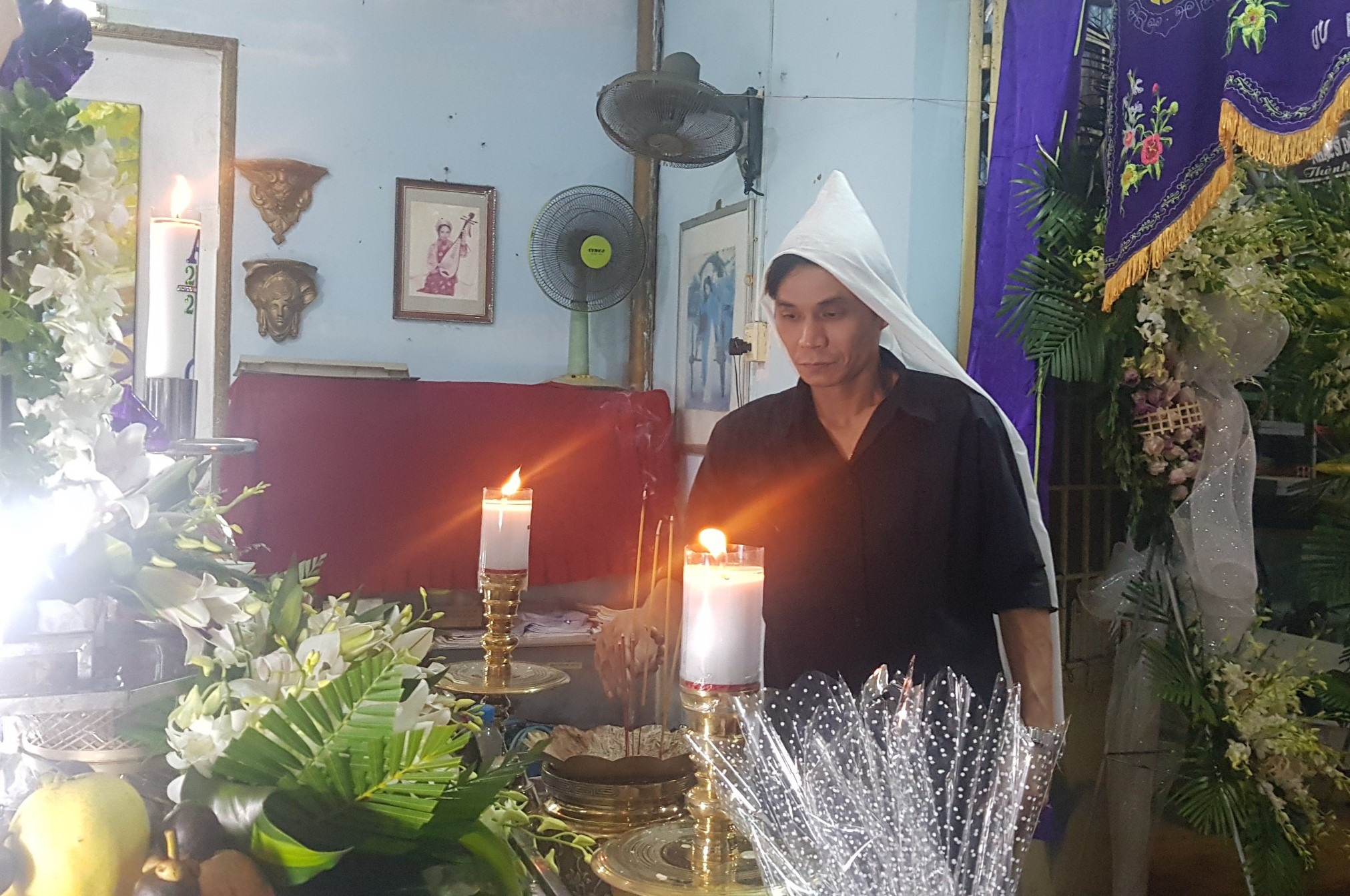 Gia đình, đồng nghiệp tiễn đưa nhạc sĩ Trần Quang Lộc trong cơn mưa tầm tã - 3