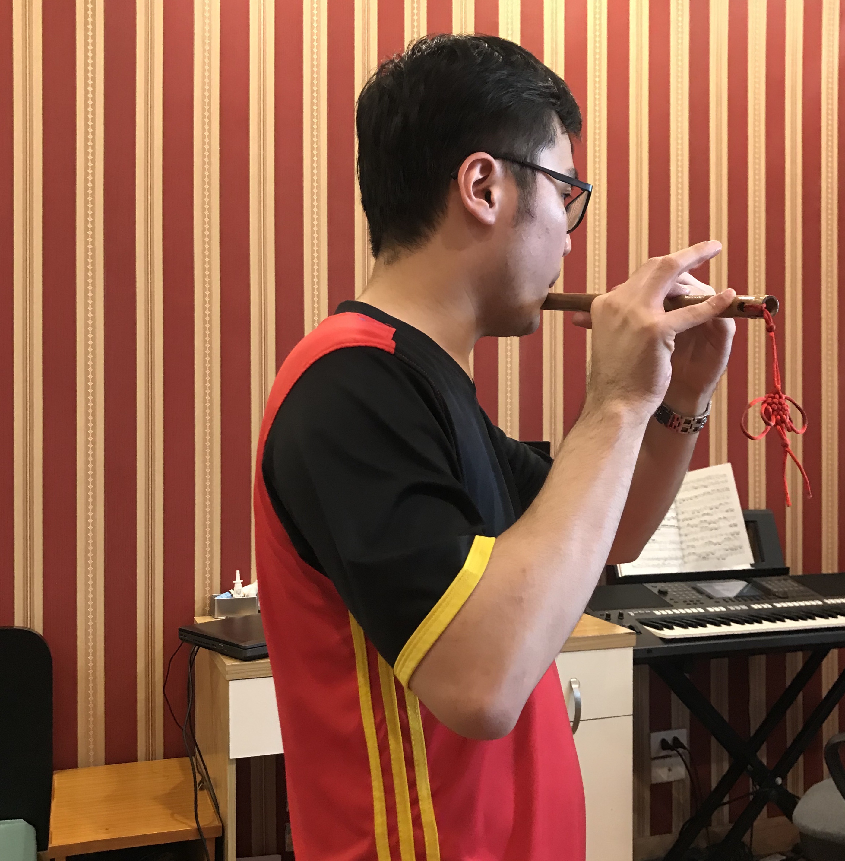 Hành trình của người mẹ có con tự kỷ: Tận cùng đớn đau và hạnh phúc! - 2