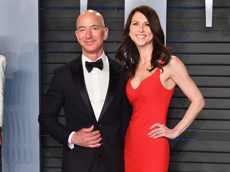 CEO Amazon Jeff Bezos: Từ tuổi thơ sóng gió tới ông chủ sở hữu 171 tỷ đô la - 15