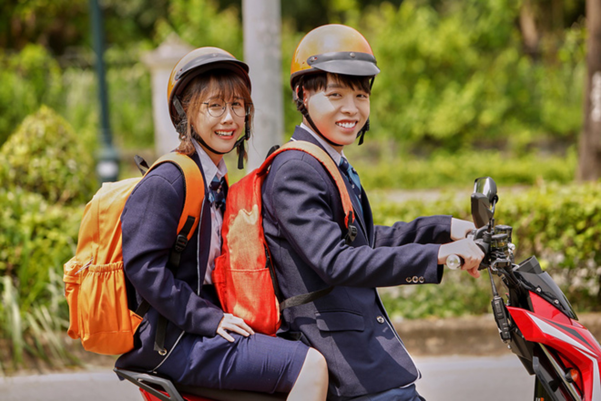 Sự thực Đức Phúc là đại gia bất động sản và đang yêu đương say đắm? - 4