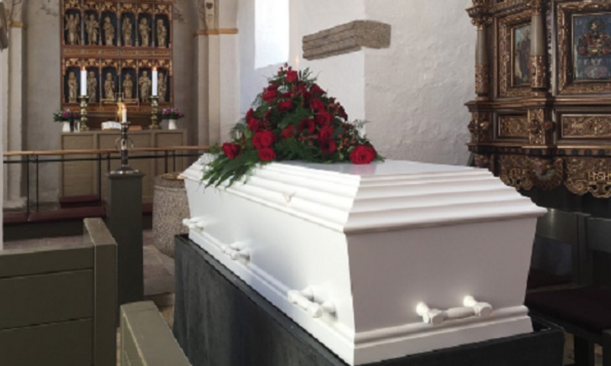 Cụ bà “sống lại” hai lần trong đám tang của chính mình - 1