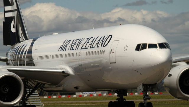 Điều gì xảy ra khi máy bay bị sét đánh trúng - 2