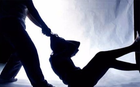 Mới yêu đã no đòn vẫn nằng nặc đòi cưới kẻ bạo hành - 1