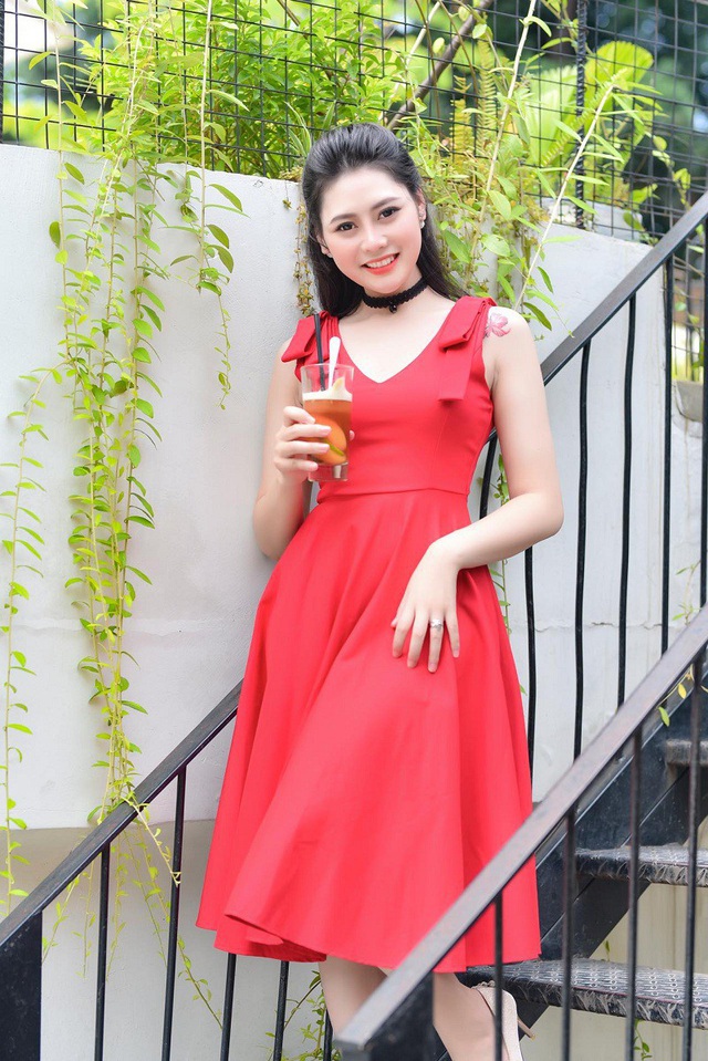 Những cô giáo sở hữu nhan sắc xinh đẹp “đốn tim” dân mạng - 5