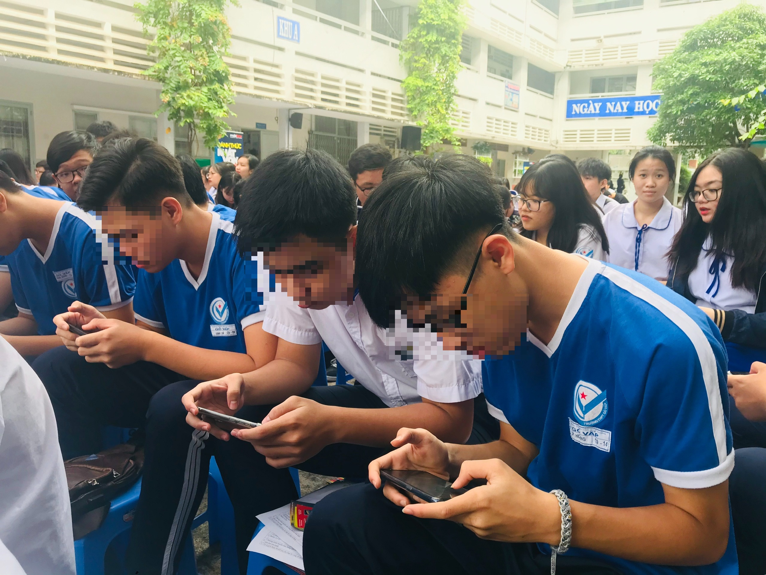 Smartphone làm tê liệt học trò - 4