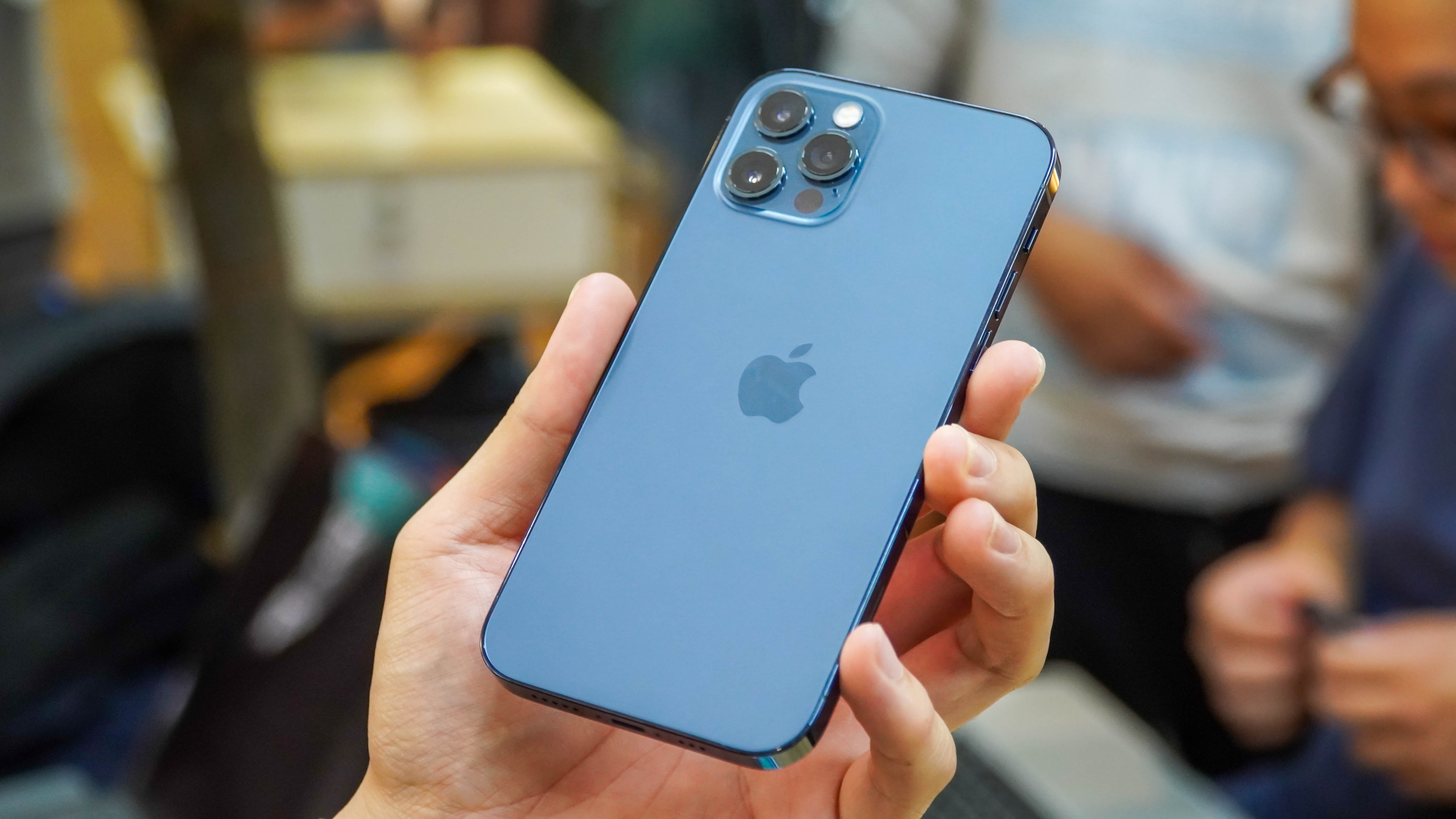 Apple đang muốn giết iPhone xách tay tại Việt Nam? - 2