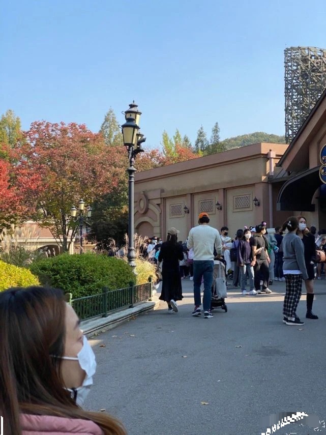 Hình ảnh hiếm hoi của gia đình Kim Tae Hee và Bi Rain - 2