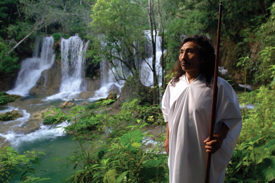 Kỳ lạ bộ tộc trong rừng sâu - nơi một người đàn ông có thể lấy tới 4 vợ - 4