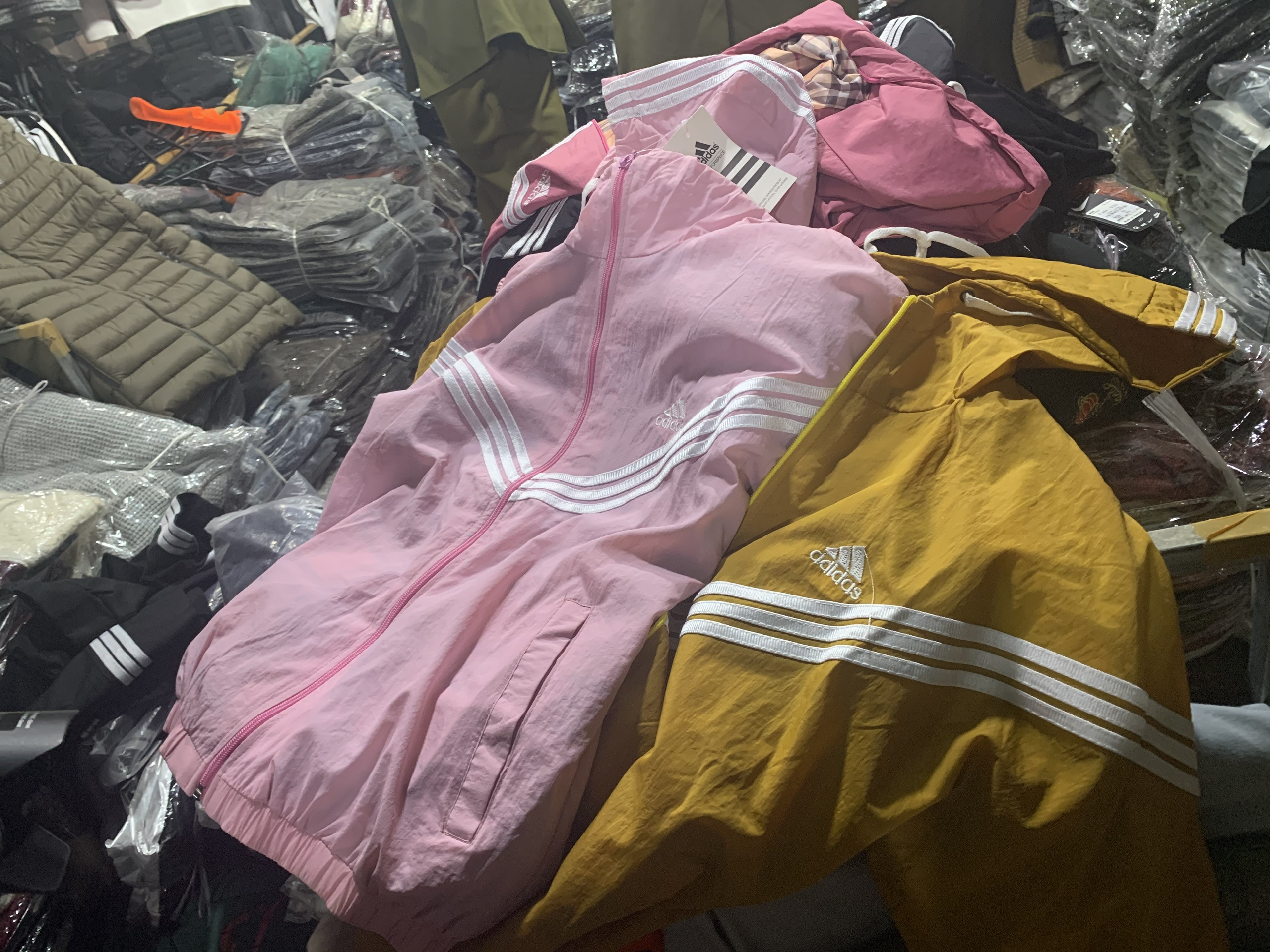 Lạ chưa từng thấy: Tiểu thương chợ Ninh Hiệp đồng loạt đóng cửa áp Tết - 6