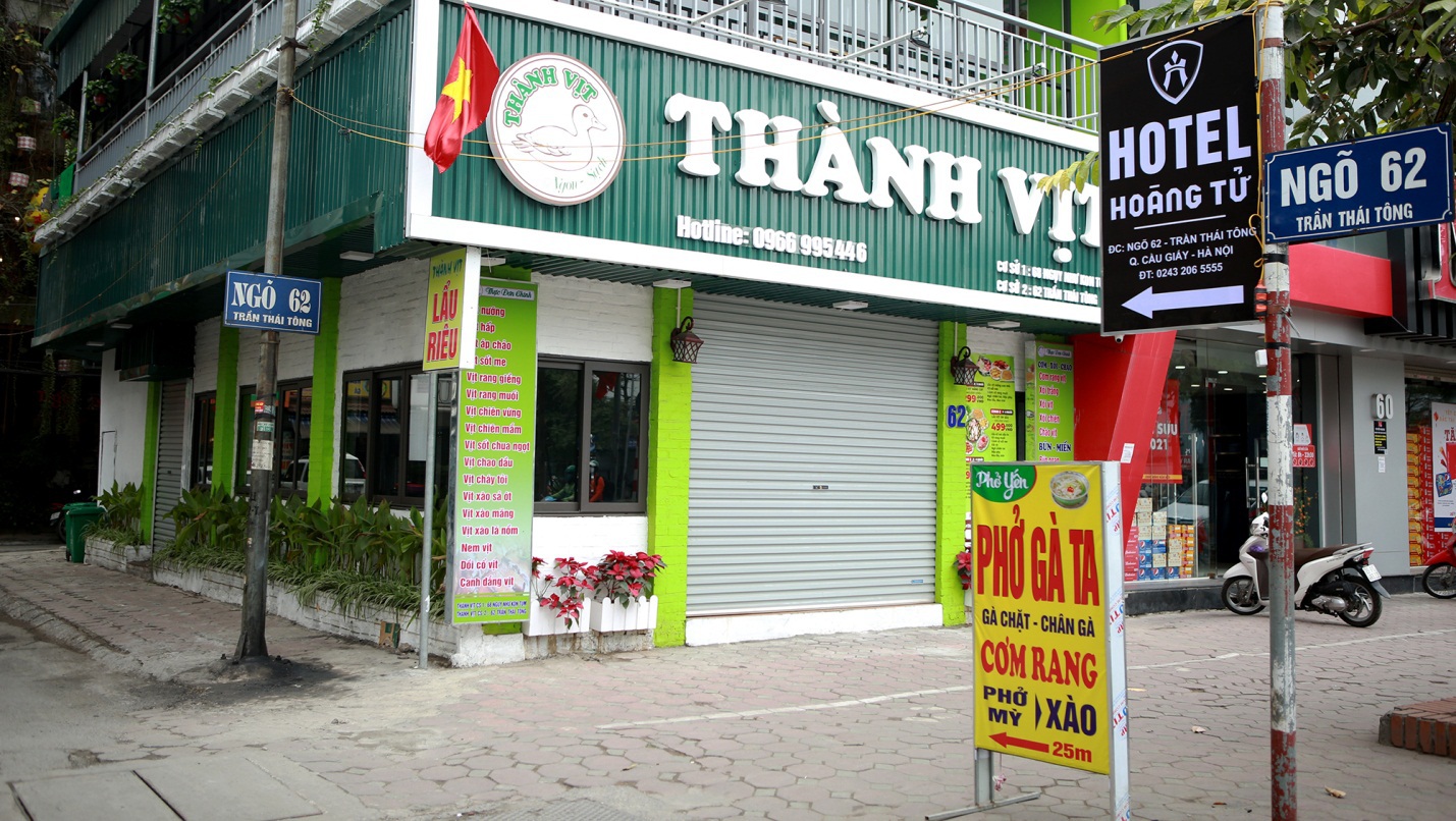 Không một bóng khách, nhà hàng, quán nhậu ở Hà Nội đồng loạt đóng cửa - 10