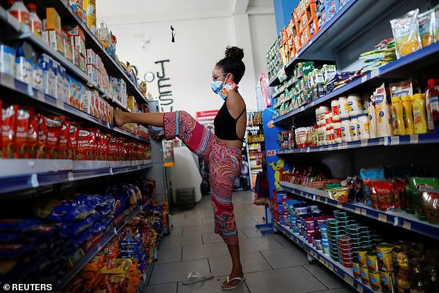 Ngưỡng mộ tài năng và nghị lực của vũ công ba-lê không tay - 3