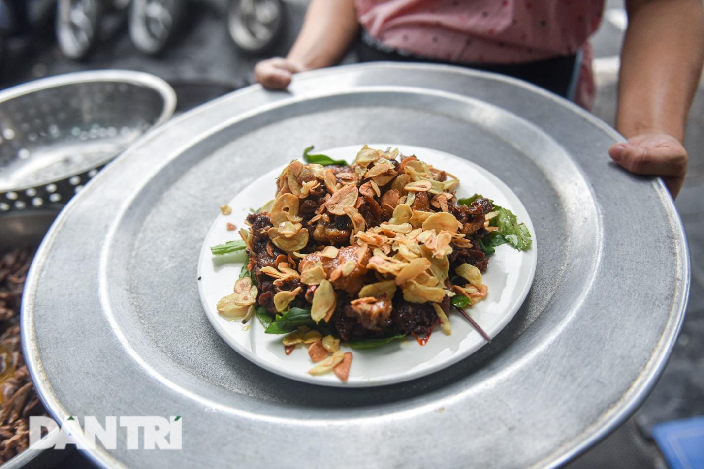 Quán ngan gié lâu đời ở Hà Nội, bà chủ U60