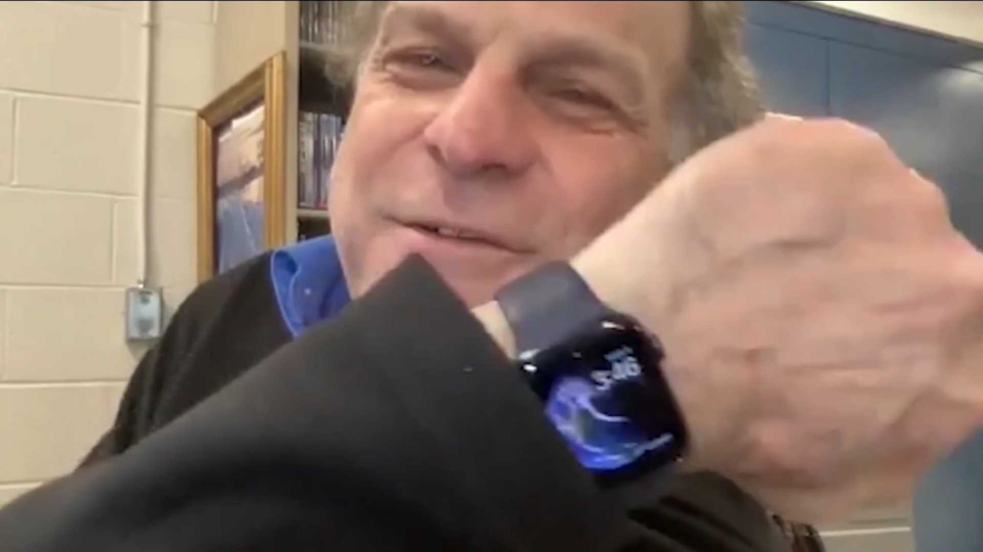 Apple Watch cứu mạng chủ nhân trong tình huống nguy kịch - 1