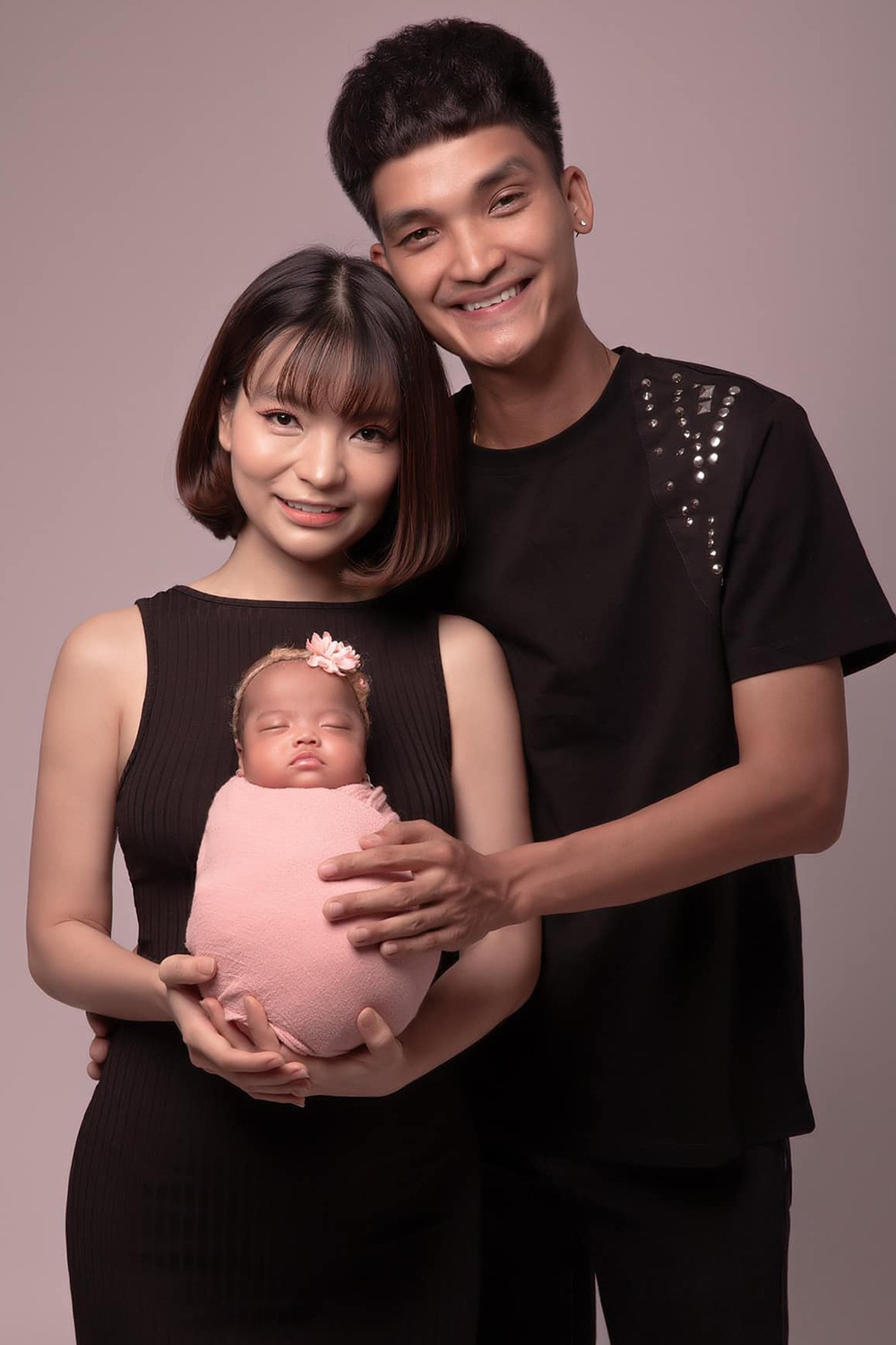 Mạc Văn Khoa: Lúc nhỏ tôi bị tự kỷ nên rất ít nói, bây giờ cũng nhát lắm - 5