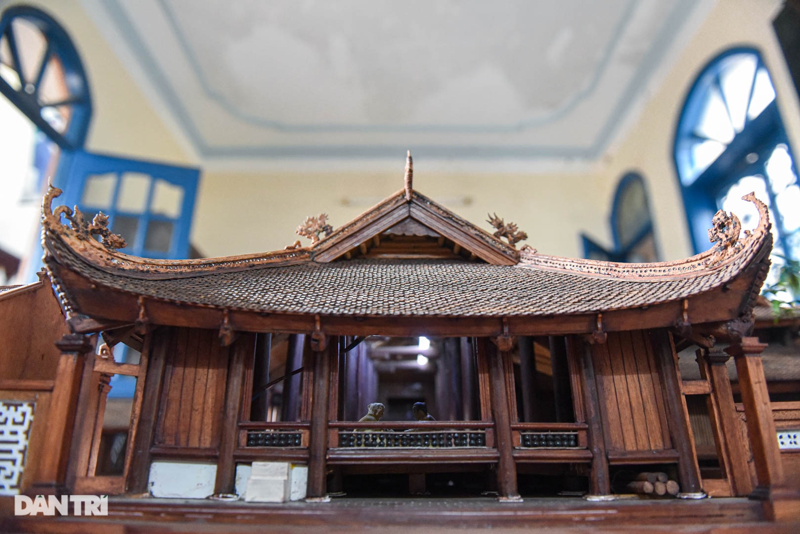 Đình làng từ gỗ gụ nhỏ nhất Việt Nam, giá nào cũng không bán - 13