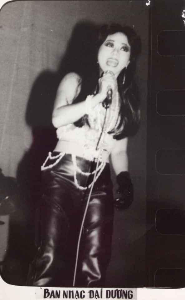 Nữ hoàng nhạc rock Ngọc Ánh: Sân khấu sập xuống, mấy nhạc công ngã hết - 2