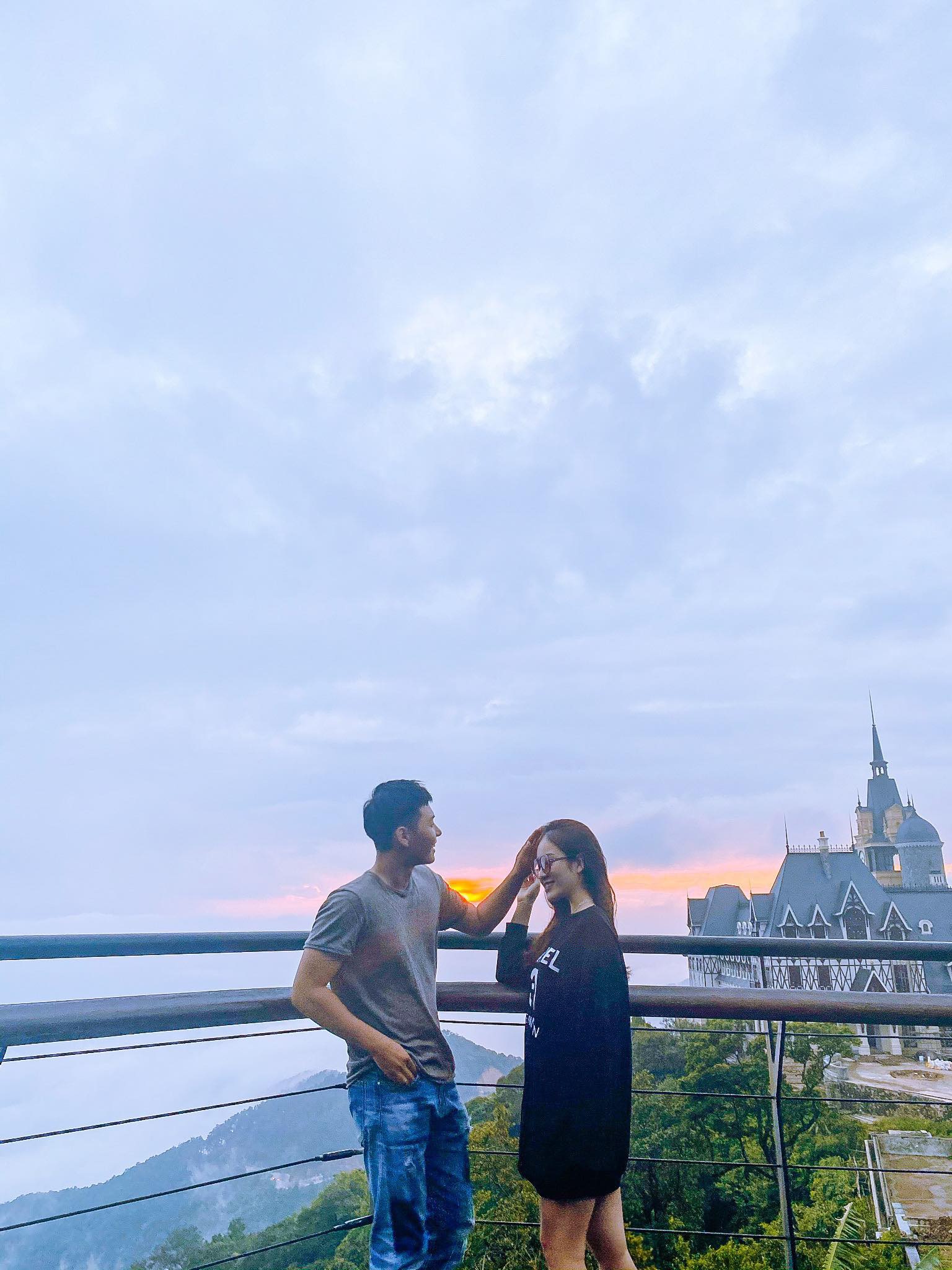 Cô dâu 9X xinh đẹp đeo vàng trĩu cổ, kín tay trong ngày cưới gây sốt mạng - 7