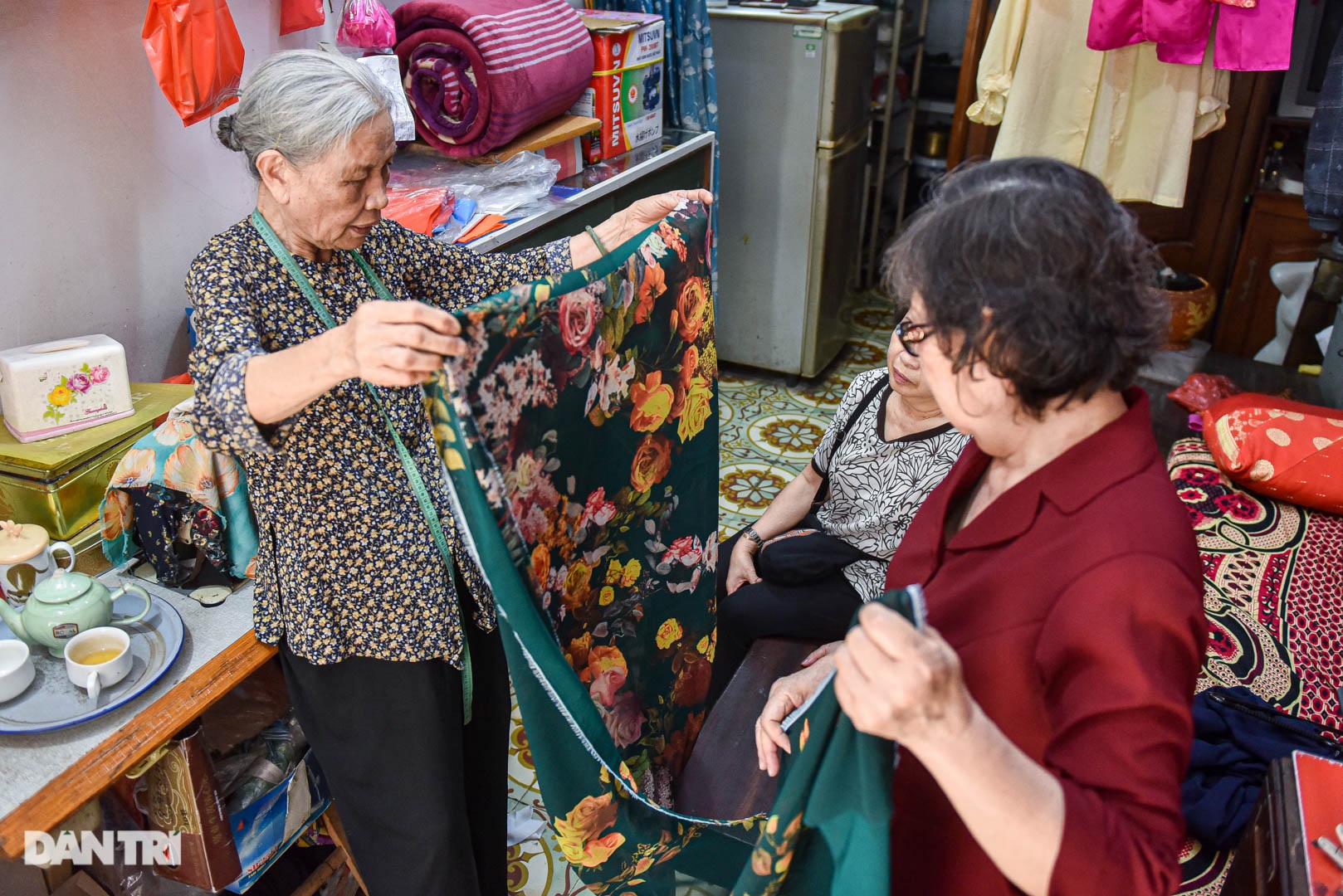 Tiệm áo dài 4 đời được trả 400 cây vàng mà không bán của cụ bà 81 tuổi - 7