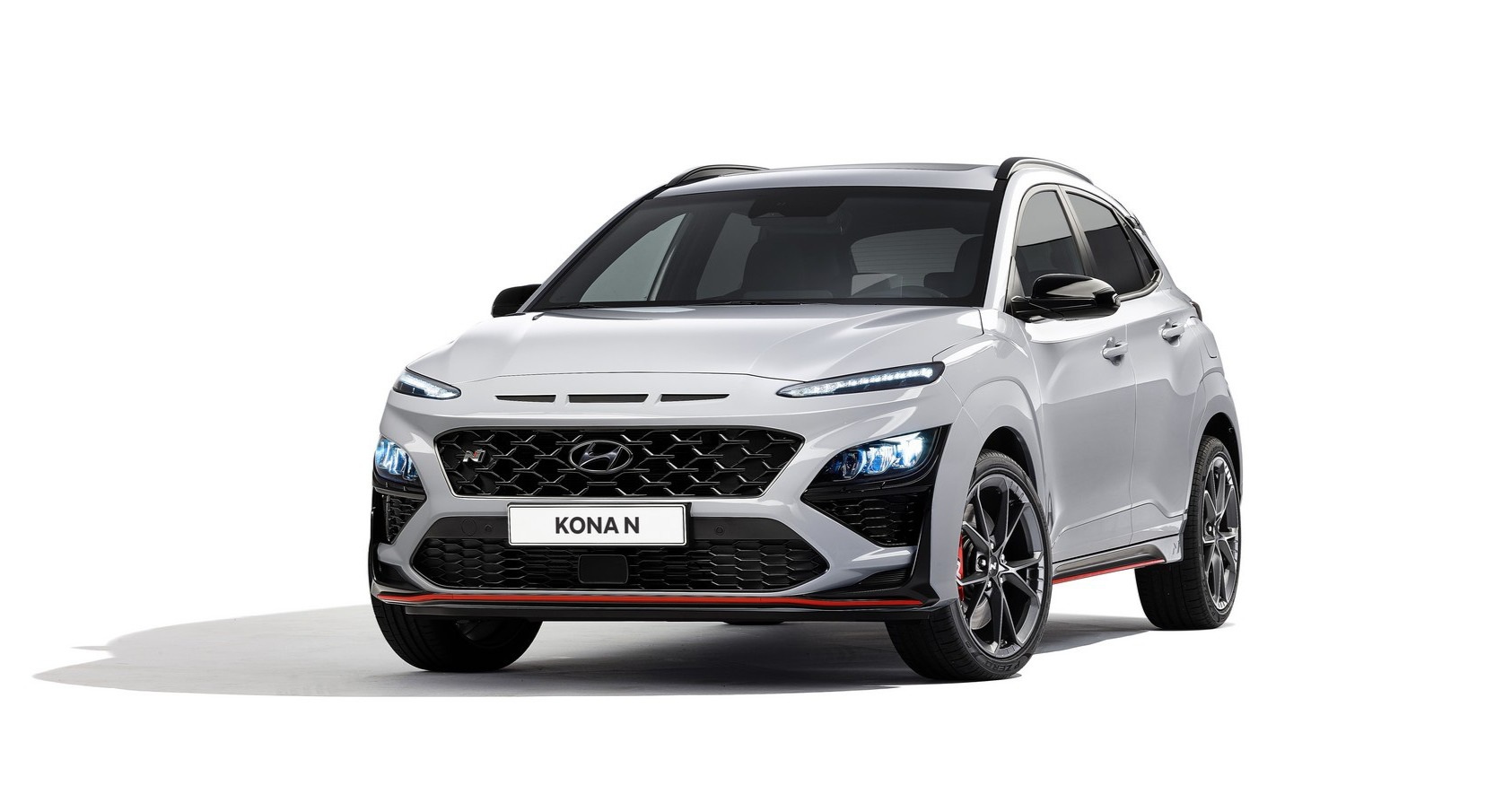 Loạt xe mới ra mắt làm rộn ràng thị trường tuần qua - 6