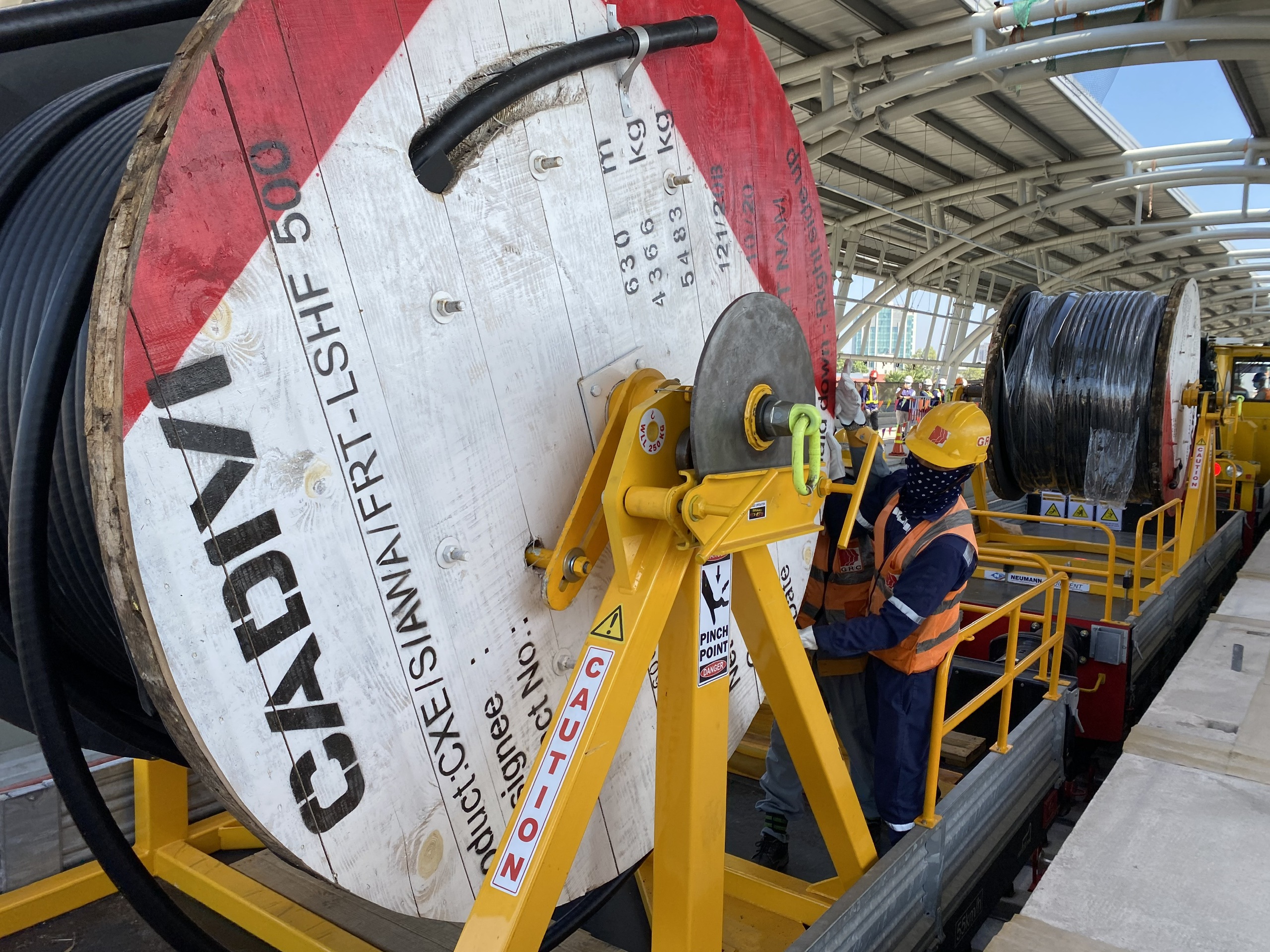 Ngắm tuyến metro đầu tiên của TPHCM sau gần 10 năm chờ đợi - 19