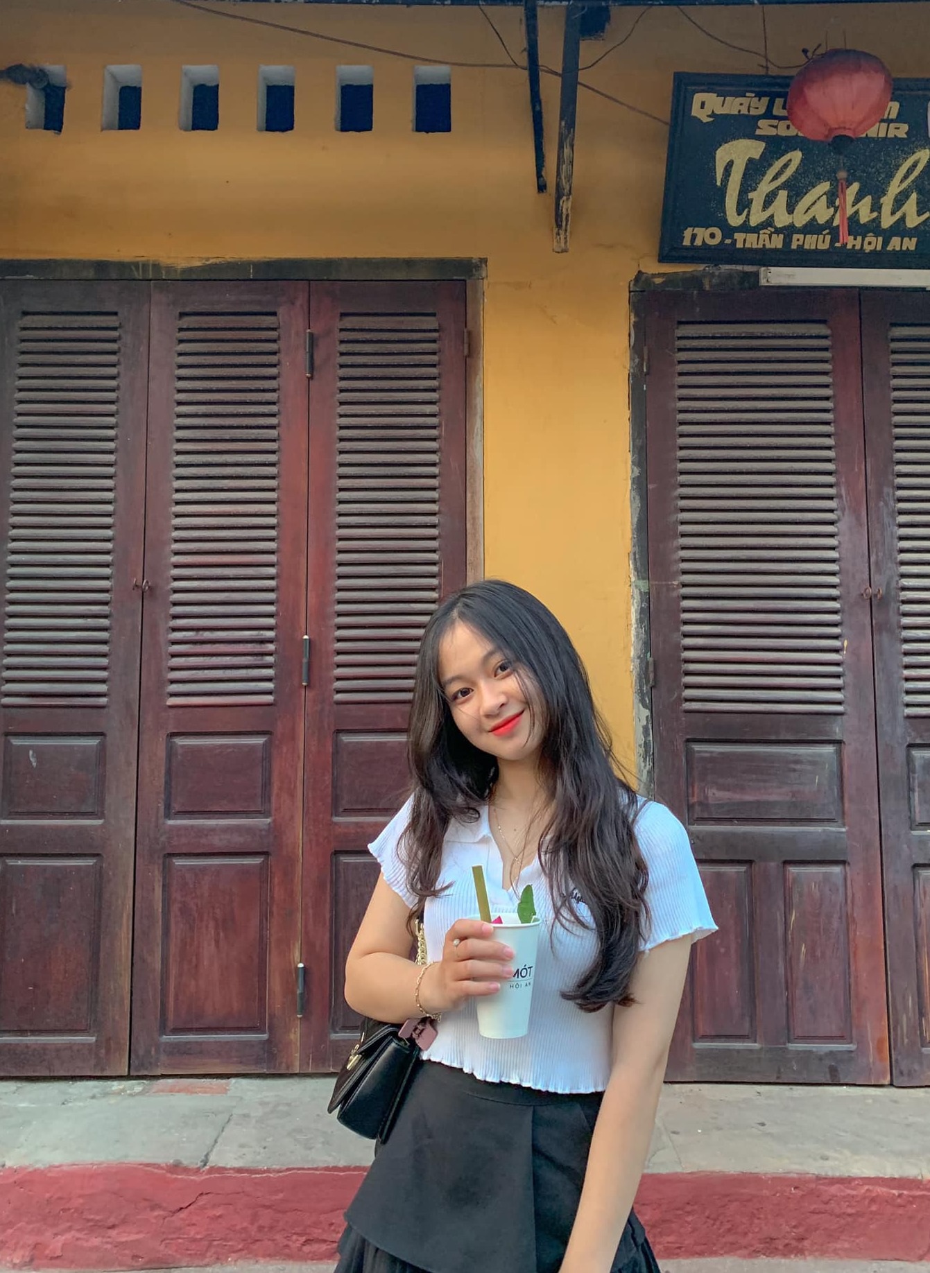 Nữ sinh Quảng Bình xinh xắn, hát dân ca ngọt như mía lùi - 7