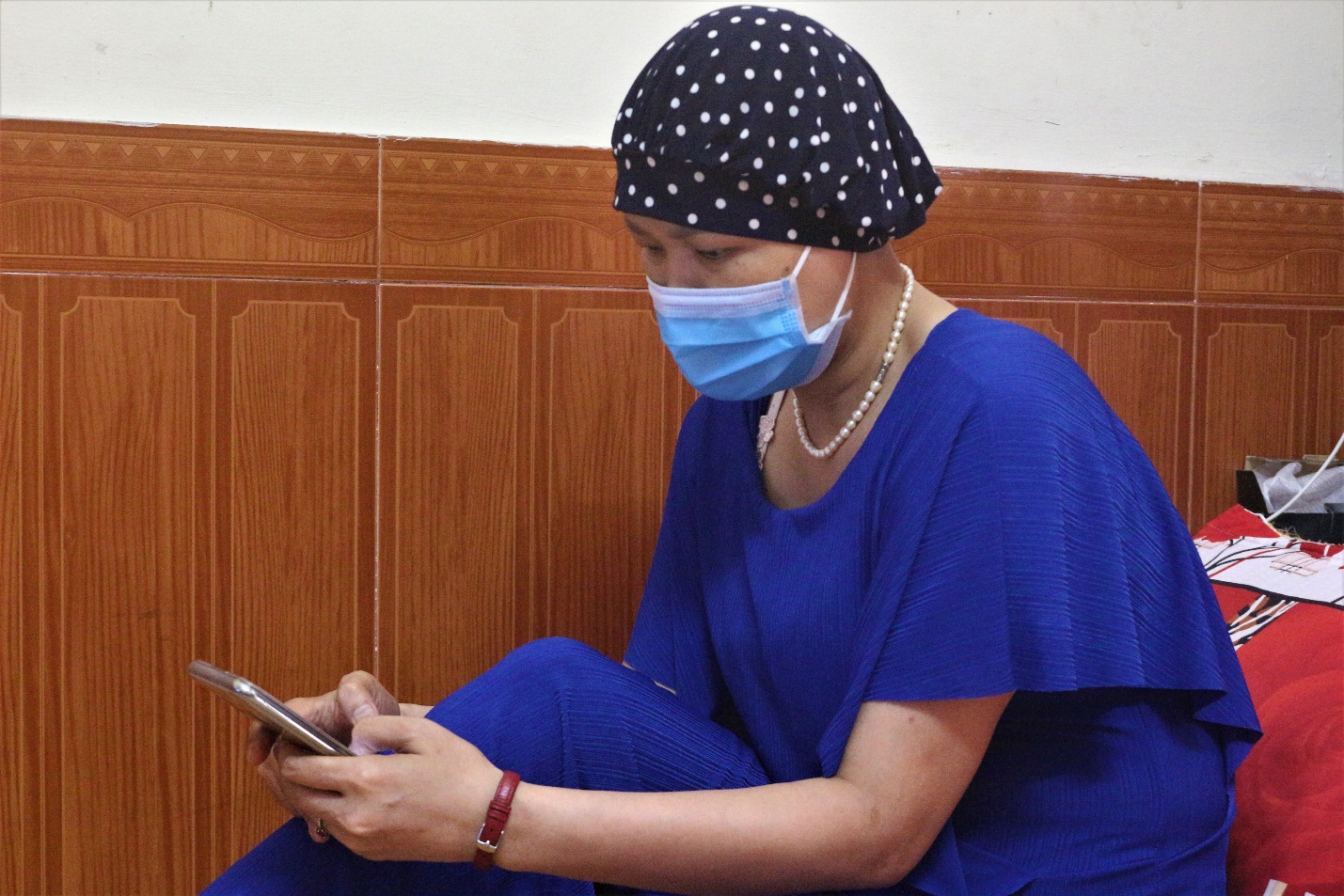 Bệnh nhân xóm ung thư đứng ngồi không yên chờ ngày quay lại bệnh viện - 4