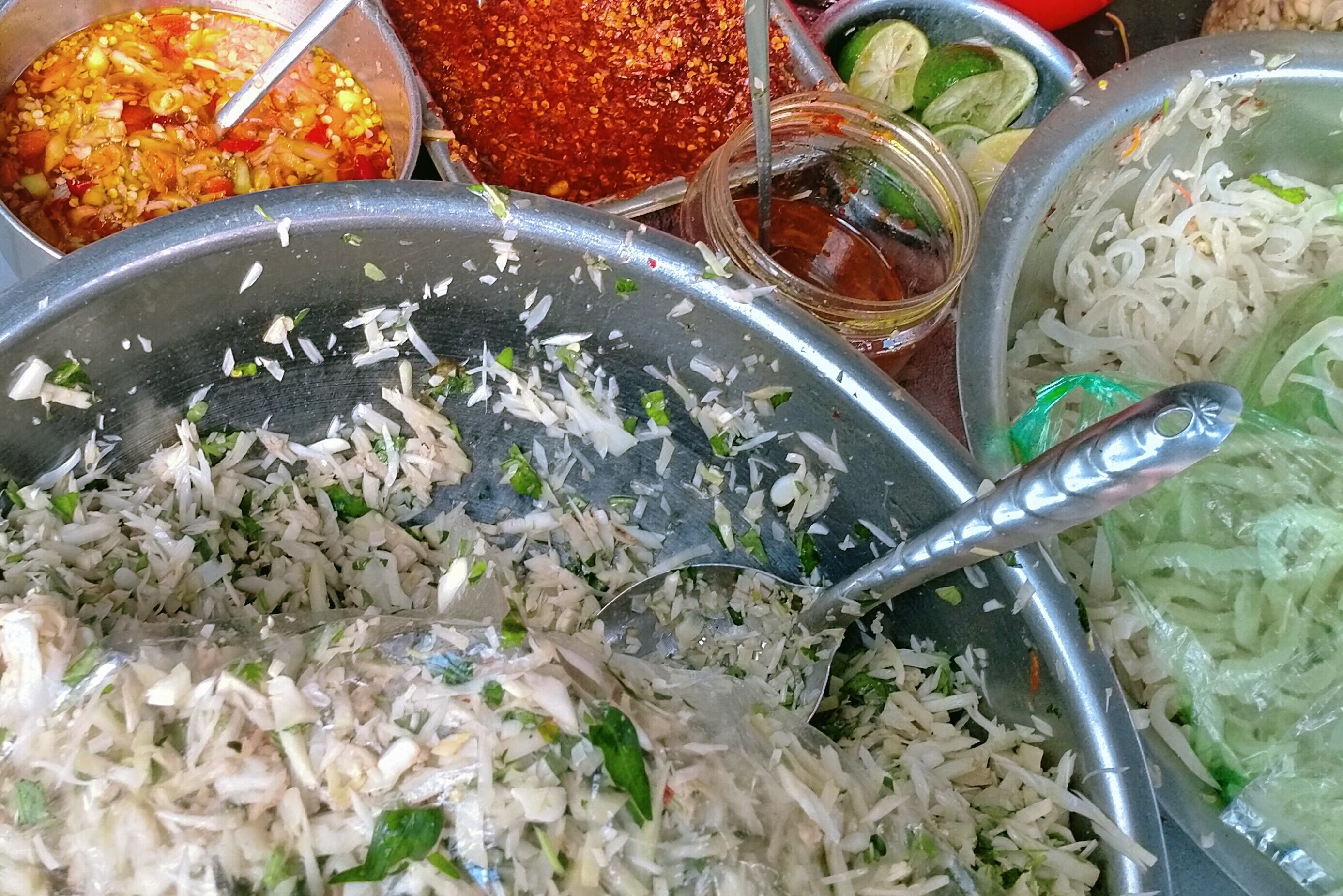 Lạ lùng món mít trộn dân dã nhưng