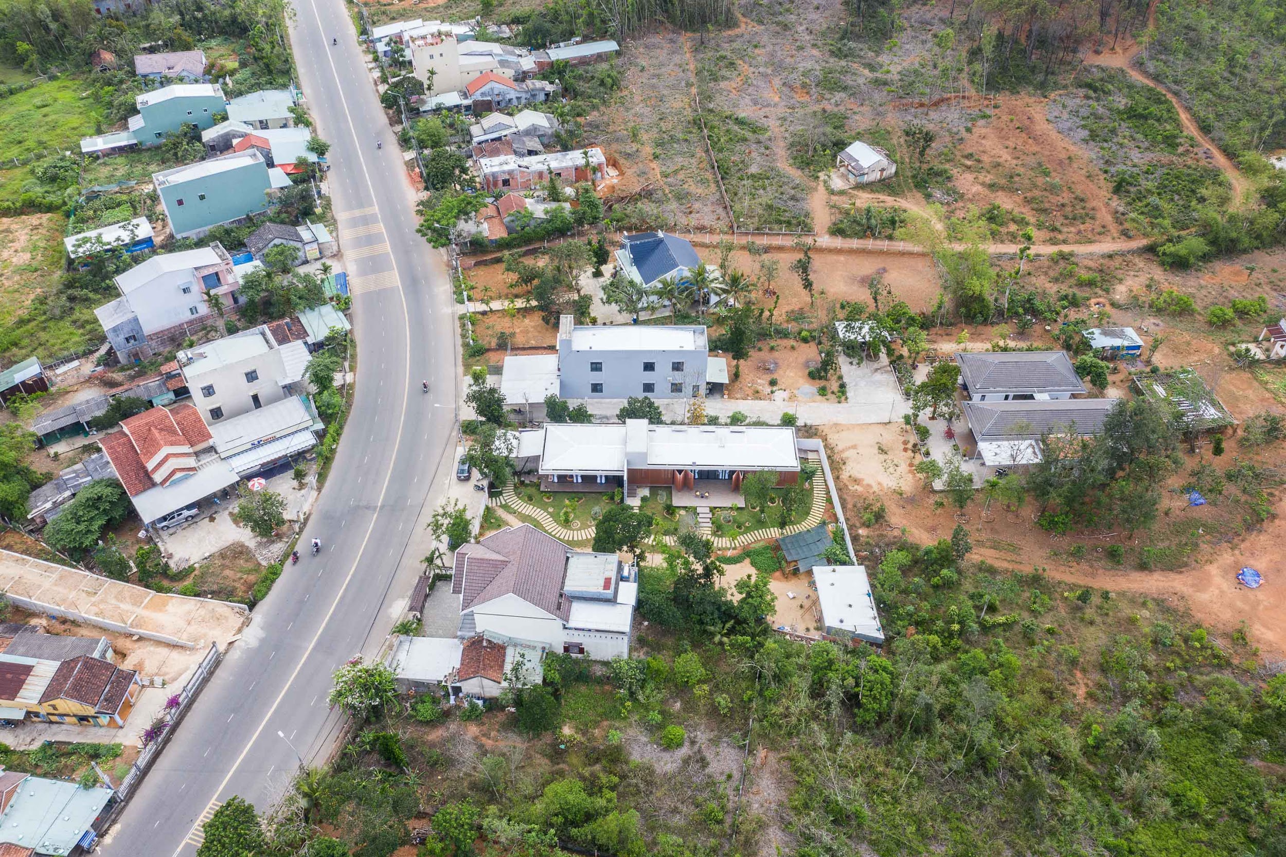 Nhà vườn trốn khói bụi ngắm mãi không chán ở Quảng Nam - 1