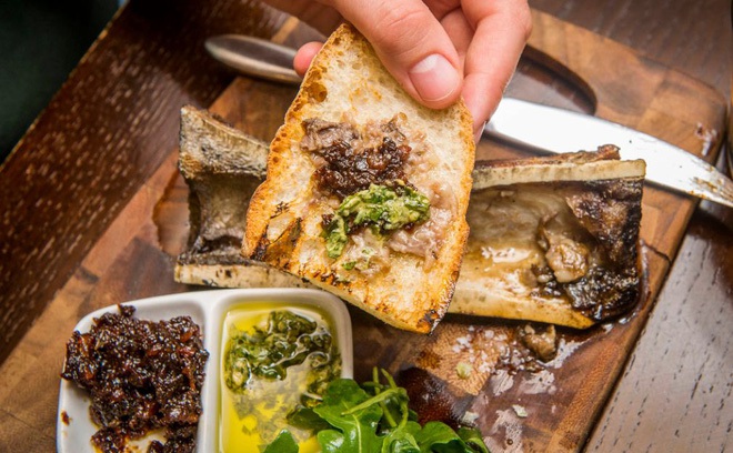 Cục xương tưởng bỏ đi thành món ngon lạ miệng, khách xì xụp húp - 5