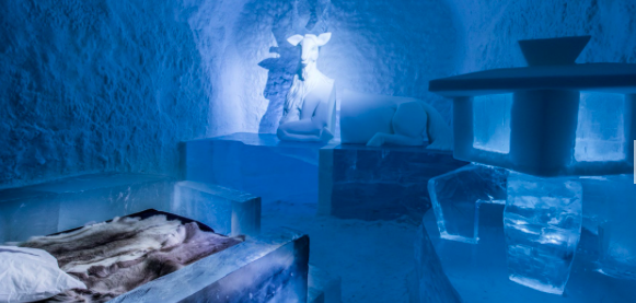 Kinh ngạc với khách sạn làm từ băng tuyết, lạnh giá bốn mùa - 2