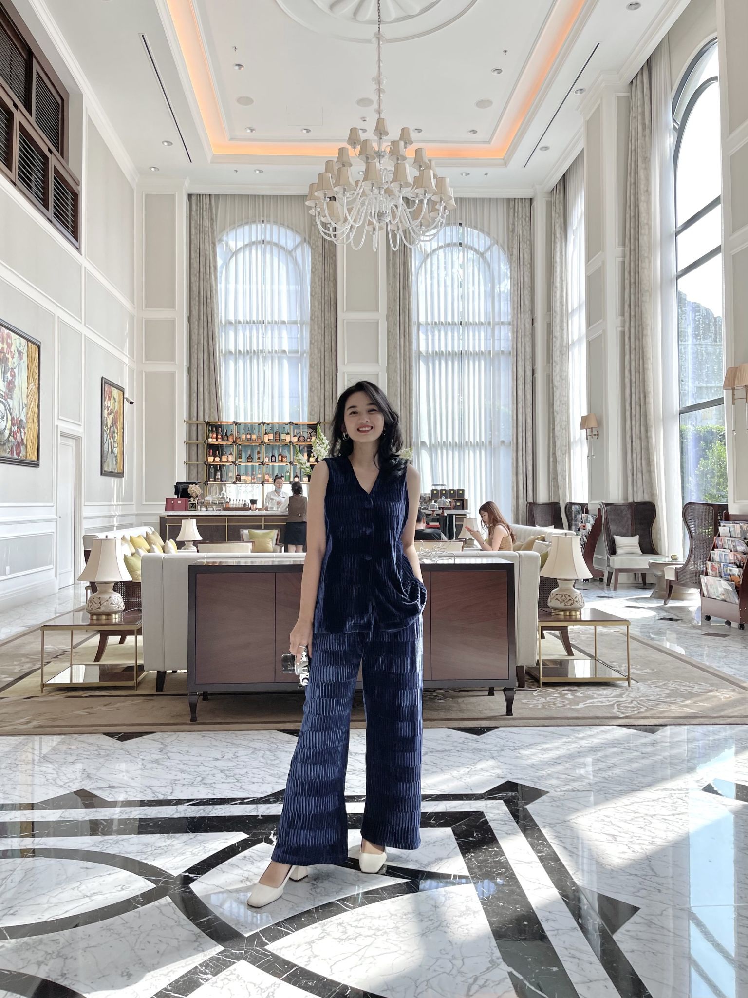 Nữ sinh RMIT sở hữu vẻ đẹp thanh thoát và nụ cười tỏa nắng - 7